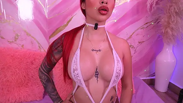 Snapshot of Scarlett-jones00 chatting on July 26, 2026, 6:15 pm Scarlett-jones00 online show from July 26, 2026, 6:15 pm