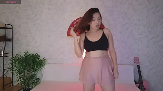Liora rei online show from July 28, 2026, 7:37 am