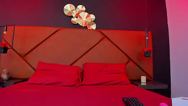 ScarletWais online show from July 19, 2026, 1:15 pm