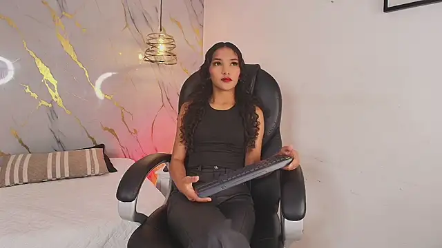 Snapshot of ScarlettRooseX chatting on July 25, 2026, 3:37 am ScarlettRooseX online show from July 25, 2026, 3:37 am
