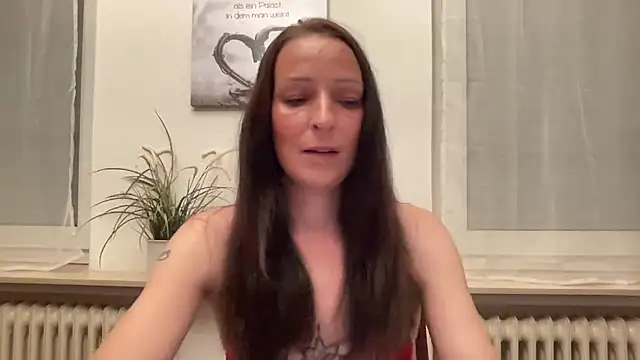 Snapshot of MilaArden chatting on July 19, 2026, 8:12 pm MilaArden online show from July 19, 2026, 8:12 pm
