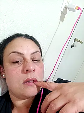 Snapshot of chillonprivv chatting on August 7, 2026, 4:47 am chillonprivv online show from August 7, 2026, 4:47 am