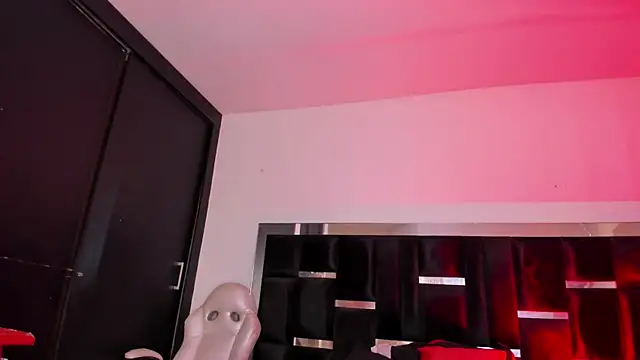 miss yissell online show from July 28, 2026, 8:52 pm