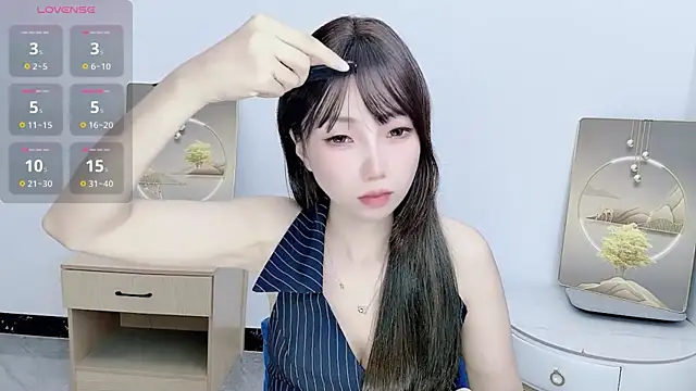 Snapshot of KK_Luna chatting on July 22, 2026, 4:10 pm KK Luna online show from July 22, 2026, 4:10 pm