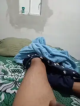 stefamholmes online show from July 20, 2026, 12:03 am