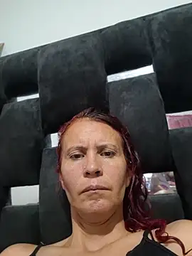 Snapshot of cintia_lov chatting on July 23, 2026, 11:35 pm cintia lov online show from July 23, 2026, 11:35 pm