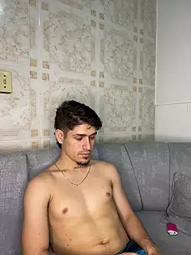 Snapshot of leandro_coper chatting on July 25, 2026, 4:54 am leandro coper online show from July 25, 2026, 4:54 am