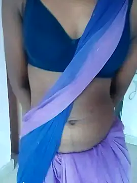 Snapshot of sexy___hotty chatting on July 19, 2026, 7:01 am sexy hotty online show from July 19, 2026, 7:01 am