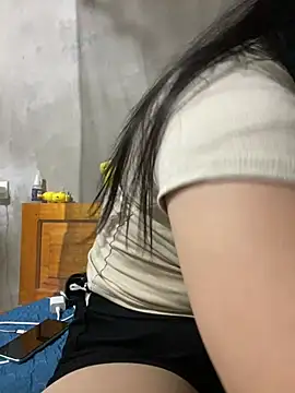 Lylalaa online show from July 26, 2026, 2:46 pm