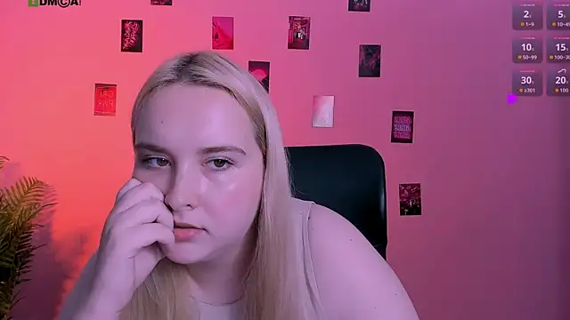 Snapshot of linda_lynx chatting on July 24, 2026, 11:19 am linda lynx online show from July 24, 2026, 11:19 am