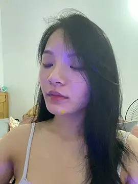 Girl-wet online show from July 27, 2026, 2:35 pm