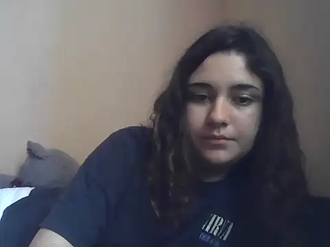 Snapshot of laylaabadeer chatting on July 17, 2026, 7:04 am laylaabadeer online show from July 17, 2026, 7:04 am