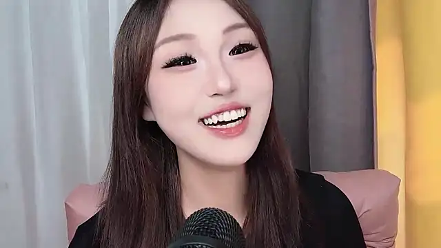 xiaolaopo8 online show from July 23, 2026, 2:20 am