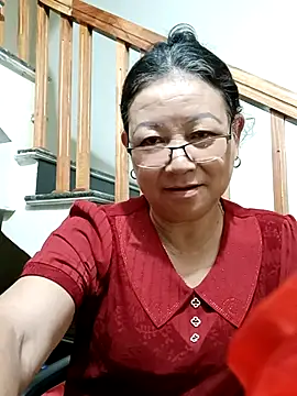 Lena 9x online show from July 17, 2026, 6:02 pm