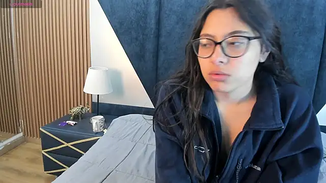 Snapshot of Olivia_Collinns chatting on July 26, 2026, 11:06 am Olivia Collinns online show from July 26, 2026, 11:06 am