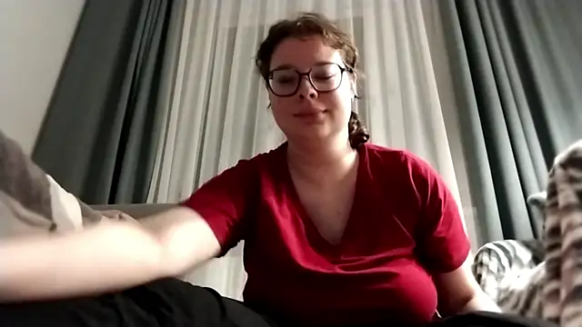 MulaVixen online show from July 20, 2026, 6:43 pm
