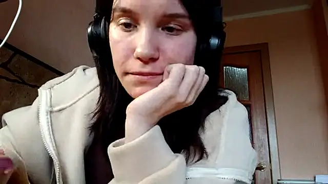 Snapshot of LovedBog chatting on July 25, 2026, 8:01 am LovedBog online show from July 25, 2026, 8:01 am