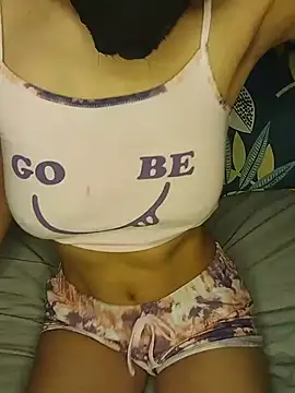 Snapshot of Mariiaa1 chatting on July 22, 2026, 8:55 pm Mariiaa1 online show from July 22, 2026, 8:55 pm