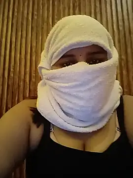 Snapshot of Queen_Karishma chatting on July 24, 2026, 9:51 am Queen Karishma online show from July 24, 2026, 9:51 am