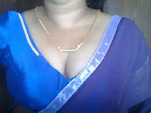 Tamil hot Shalini online show from July 28, 2026, 6:42 pm