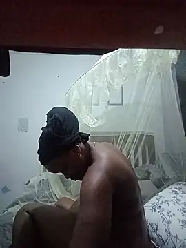 brownycurvey online show from July 25, 2026, 9:56 pm