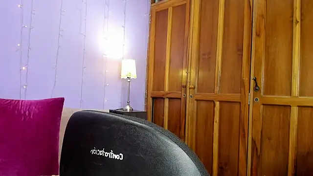 Afroditmar online show from July 19, 2026, 1:09 am