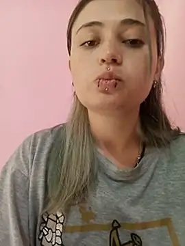 Snapshot of Belle-Eva chatting on July 28, 2026, 8:34 pm Belle-Eva online show from July 28, 2026, 8:34 pm