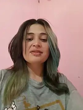 Snapshot of Belle-Eva chatting on July 28, 2026, 8:52 pm Belle-Eva online show from July 28, 2026, 8:52 pm