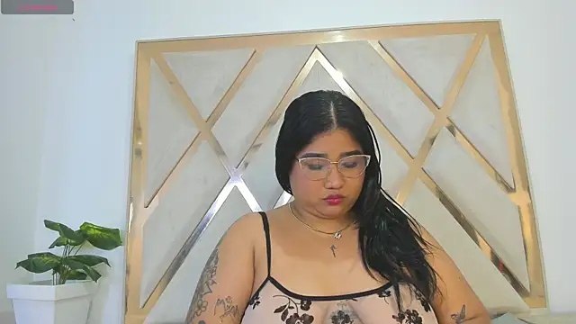 gabycutee  online show from July 28, 2026, 8:52 pm