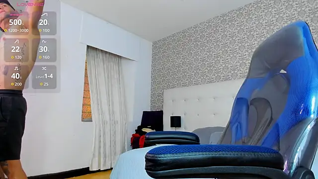 Snapshot of leon_becker_ chatting on July 28, 2026, 4:30 am leon becker online show from July 28, 2026, 4:30 am