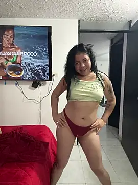 Iamkriss 25 online show from July 23, 2026, 1:58 am