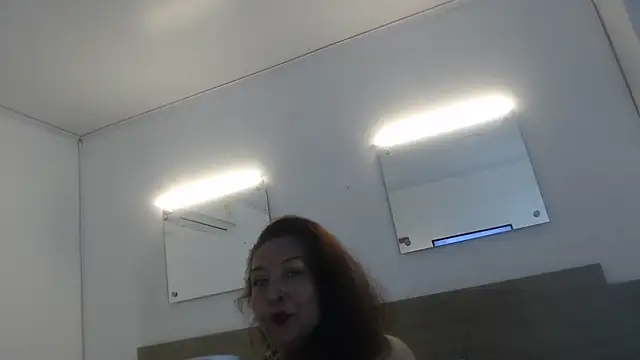 Snapshot of SpohieSoler chatting on July 21, 2026, 3:31 am SpohieSoler online show from July 21, 2026, 3:31 am