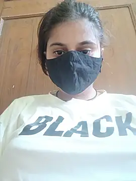 Snapshot of Mansi_p chatting on July 18, 2026, 4:11 pm Mansi p online show from July 18, 2026, 4:11 pm