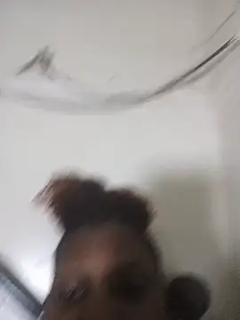Juicyboobsandpussy online show from July 17, 2026, 8:32 am