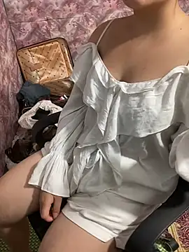 Snapshot of Ngoc_xinh chatting on July 23, 2026, 3:54 pm Ngoc xinh online show from July 23, 2026, 3:54 pm