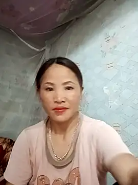 Snapshot of Mie-Miee chatting on July 17, 2026, 1:18 pm Mie-Miee online show from July 17, 2026, 1:18 pm