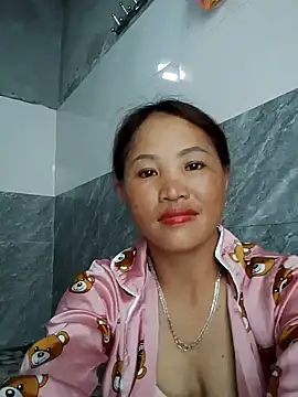 Snapshot of Mie-Miee chatting on July 23, 2026, 8:56 am Mie-Miee online show from July 23, 2026, 8:56 am