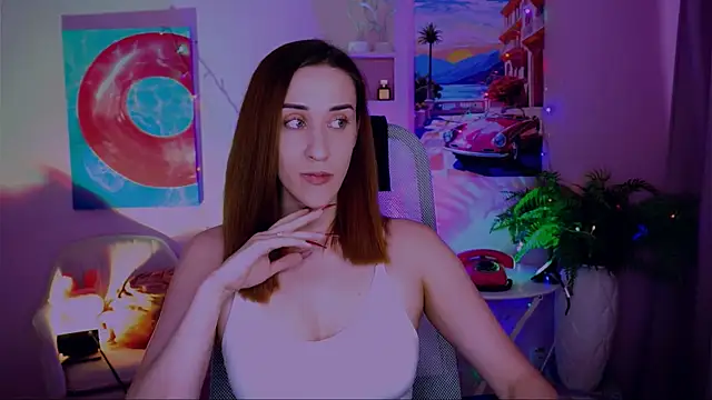 emillylopez  online show from July 18, 2026, 8:40 am