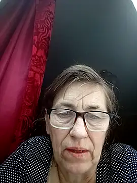 velvetsky651 online show from July 28, 2026, 3:32 pm