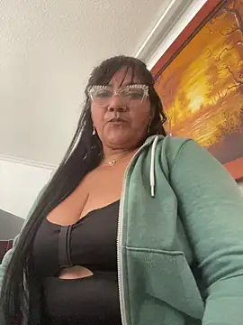 Snapshot of VanneX_X chatting on July 24, 2026, 7:12 pm VanneX X online show from July 24, 2026, 7:12 pm