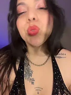 Snapshot of Im_Auroraaa chatting on July 28, 2026, 8:52 pm Im Auroraaa online show from July 28, 2026, 8:52 pm