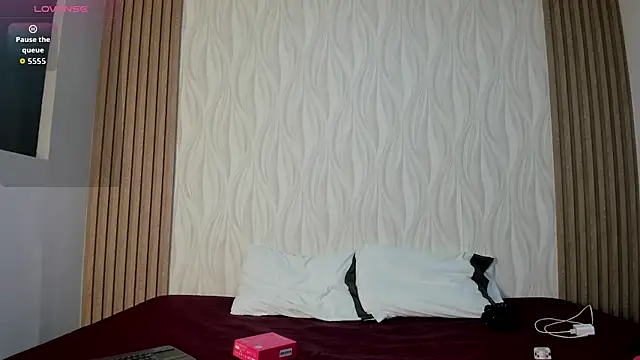 Snapshot of Camillgrey chatting on July 24, 2026, 1:09 pm Camillgrey online show from July 24, 2026, 1:09 pm