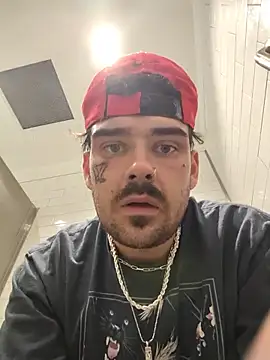 thiccitalianpapi online show from August 6, 2026, 4:31 pm