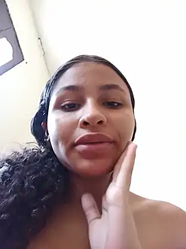 Lia Foz online show from July 21, 2026, 2:30 pm
