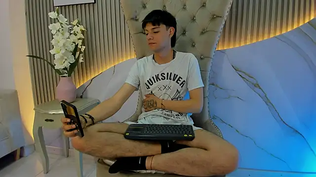 Luucky Strike online show from July 21, 2026, 3:42 am