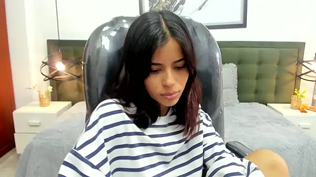Snapshot of sparks_eva chatting on July 24, 2026, 6:28 pm sparks eva online show from July 24, 2026, 6:28 pm