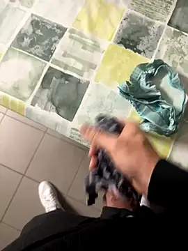 swissboy22 online show from October 22, 2025, 2:06 pm