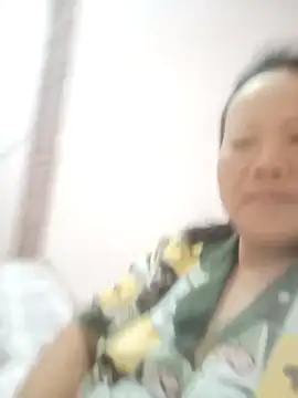 Queenie9z online show from July 19, 2026, 2:21 pm