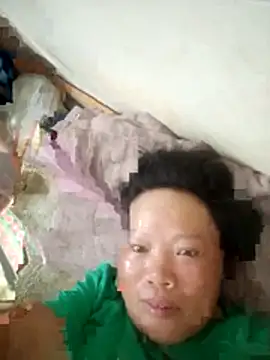 Queenie9z online show from July 21, 2026, 1:02 pm