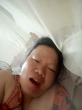 Queenie9z online show from July 23, 2026, 7:23 pm